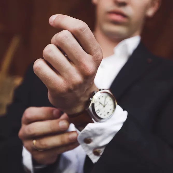 UHREN. - ein Artikel von Mario Lenke